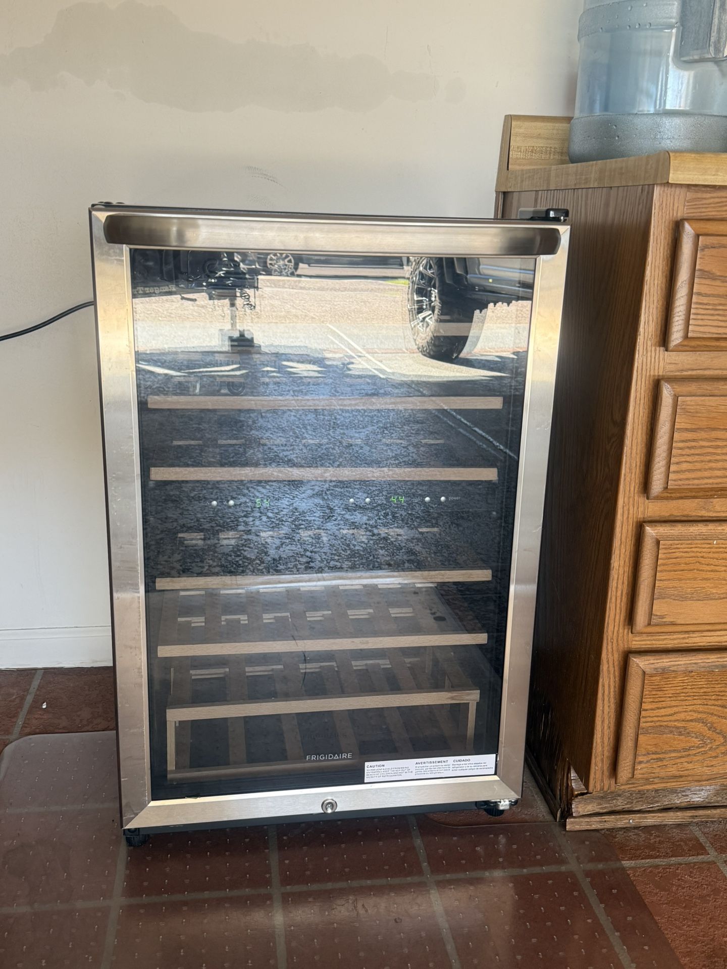 Frigidaire Wine Cooler Refrigerator 