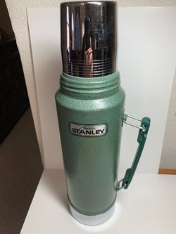 Aladdin Stanley Green 1 Quart Thermos (Like New)