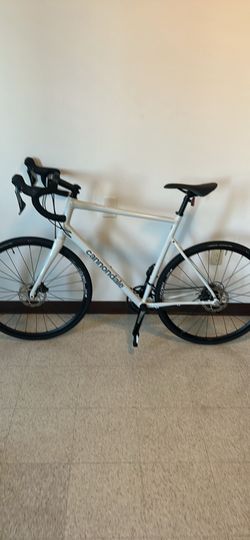 Cannondale Synapse 2 Road Bike Excellent Condition
