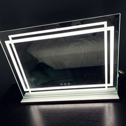 Light up vanity mirror