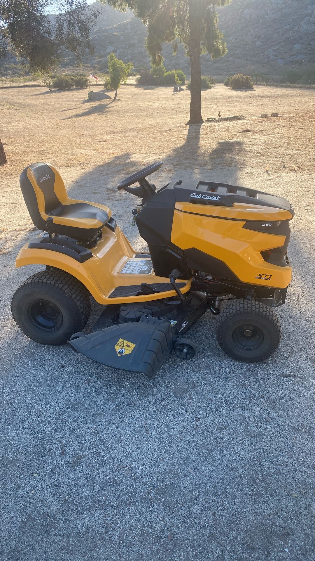Cub Cadet Lawnmower Tractor 🚜 