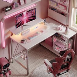 White Computer Desk with Charging Port & LED Strip,42 inch Modern Gaming Desk with Reversible Storage Shelves,Small L Shaped Desk with Hooks for Home 