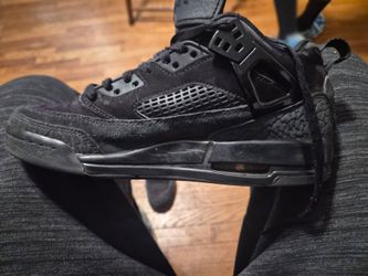 Size 6 Jordan 3 black cat