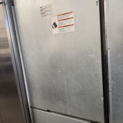 New JennAir RISE 36 Inch Stove/Range with Griddle and JennAir 36 inch Panel Ready Refrigerator Set