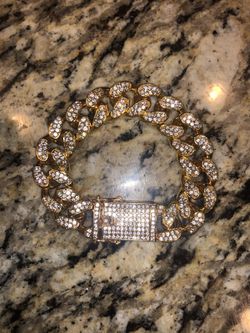 Cuban chain gold plated with CZ stones brand new never worn no rusting and no scratches