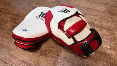 Mongol Red/White Professional Hybrid Muay Thai Pads