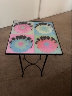 Glass flower metal decor table