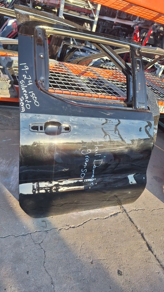 chevy silverado 1500 gmc Sierra Right Rear Door oem