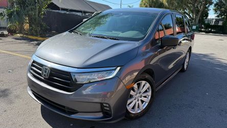 2021 Honda Odyssey LX Minivan 4D