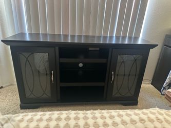 Entertainment Stand / Dresser