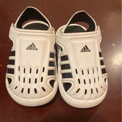 ADIDAS Kids Size 5K
