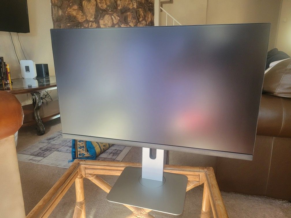 Dell Ultra Sharp Monitor