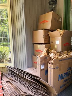 Boxes & clean packing paper