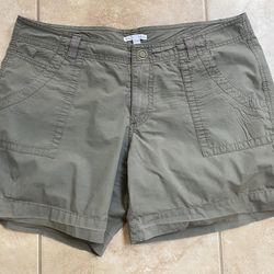 Women’s Utility Shorts (12)