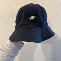 Nike Bucket Hat