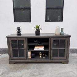 TV MEDIA CONSOLE / ENTERTAINMENT STAND / TV STANDS