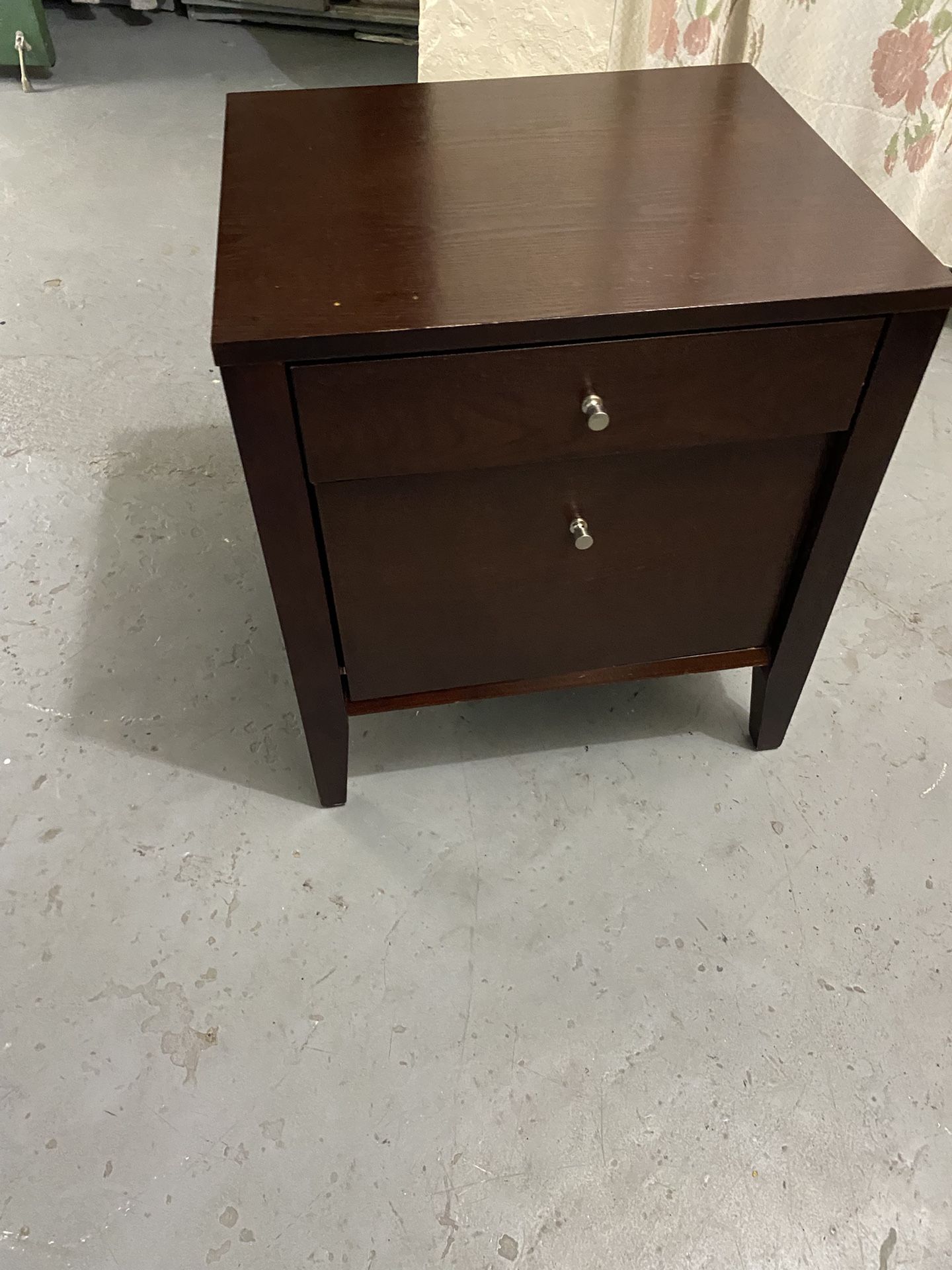 Nightstand/End Table