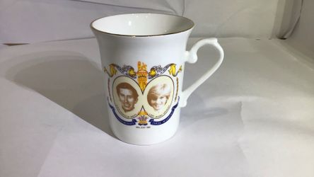 Prince of Wales and lady Diana commemorative mug