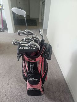 Golf clubs set