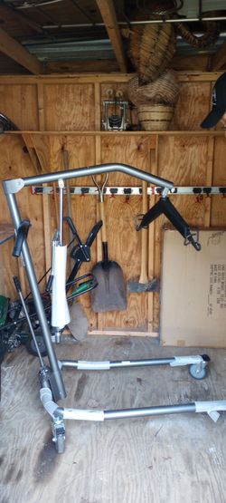 Brand new hoyer lift