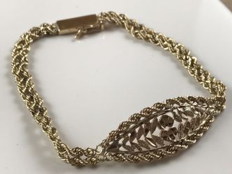 14k solid gold nice fancy bracelet
