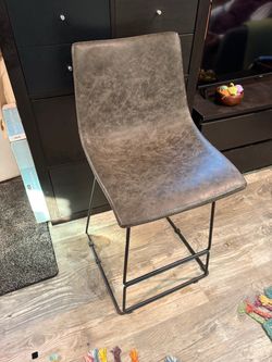 Bar stool