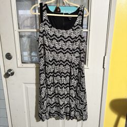 Black & White Flower Torrid Dress Size 18