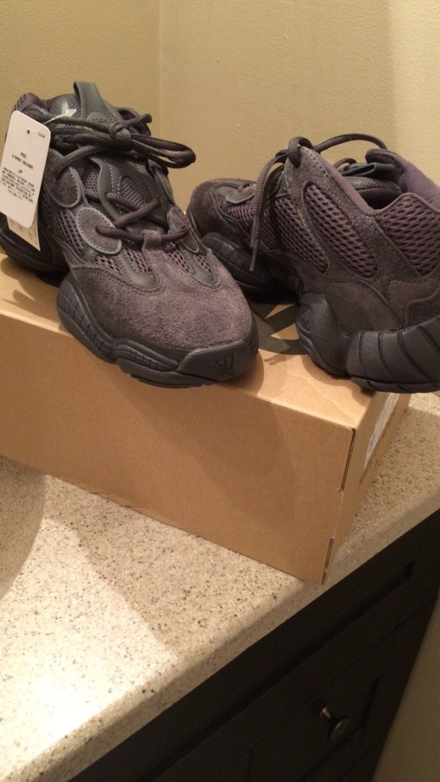 Adidas YEEZY 500 F&F Shadow Black