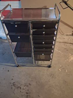 Salon organizer