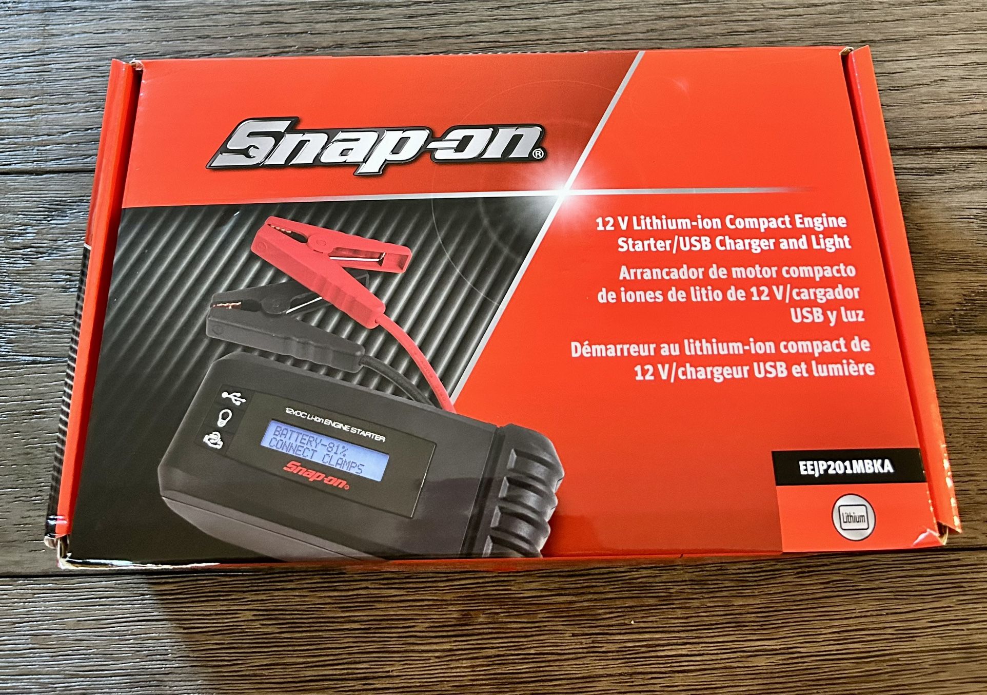 Snap On 12 V Lithium-ion Compact Engine Starter/ USB Charger and Light (Black)