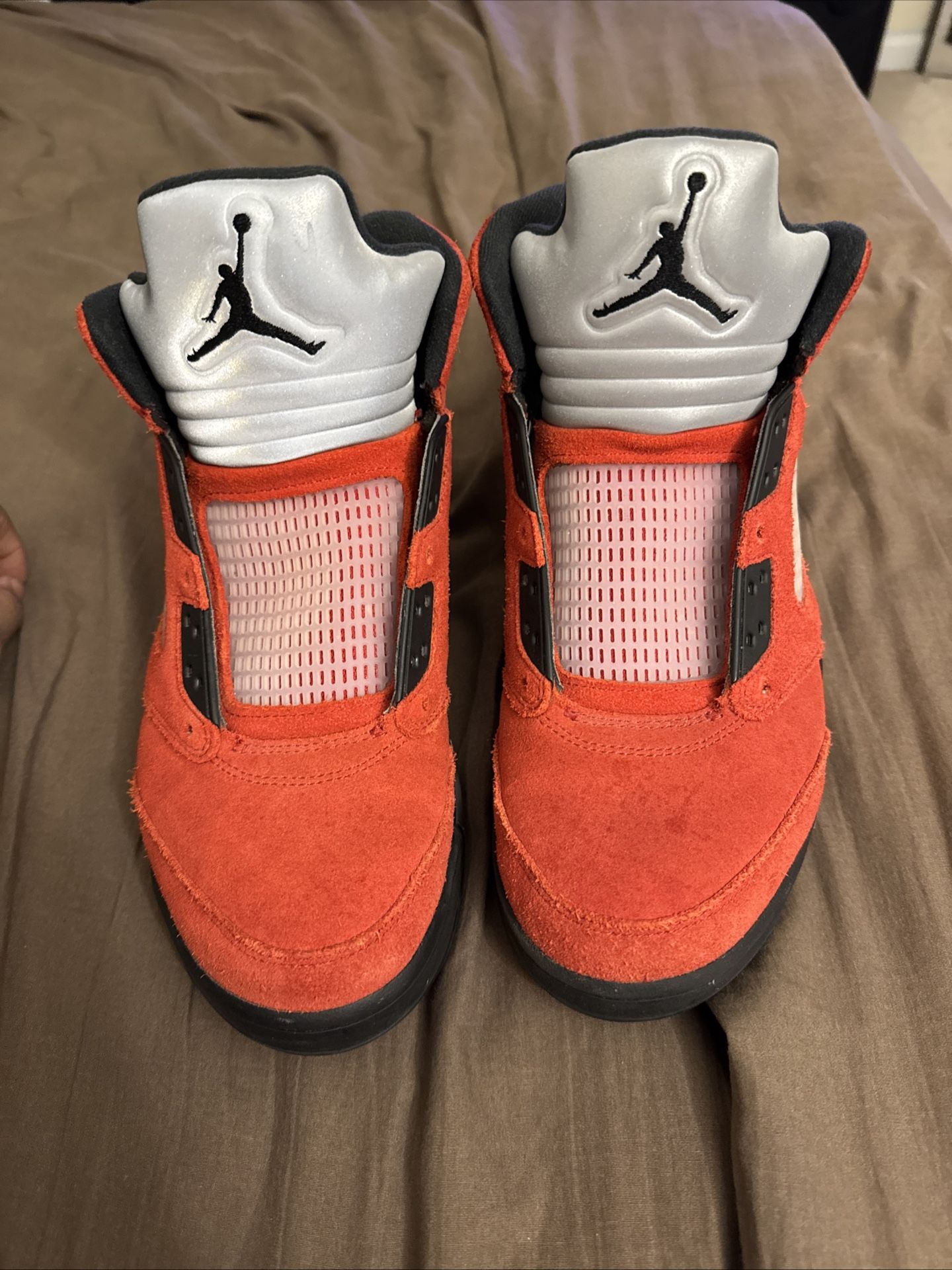 raging bull jordan 5’s