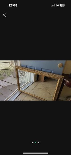 Beautiful Mirror Good Quality Excellent Condition 43” Long X30”wide