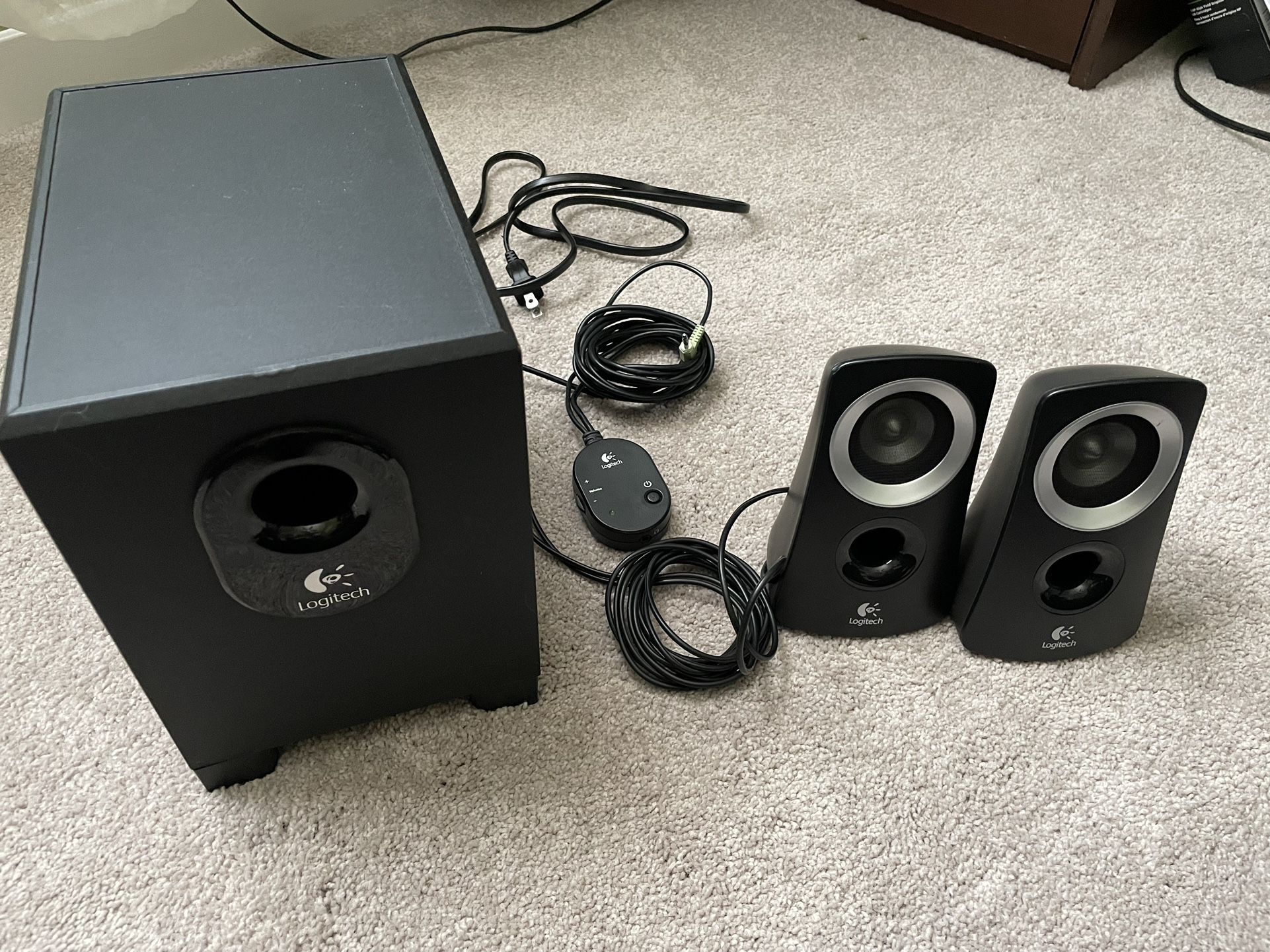 Logitech Multimedia Speaker