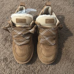 UGGS SHOES 