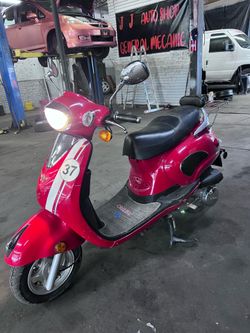 150cc scooter