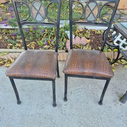 2 Chairs $10