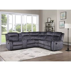 Brand New Manual Reclining Sectional (118.75" x 98.1" x 39.3"h)
