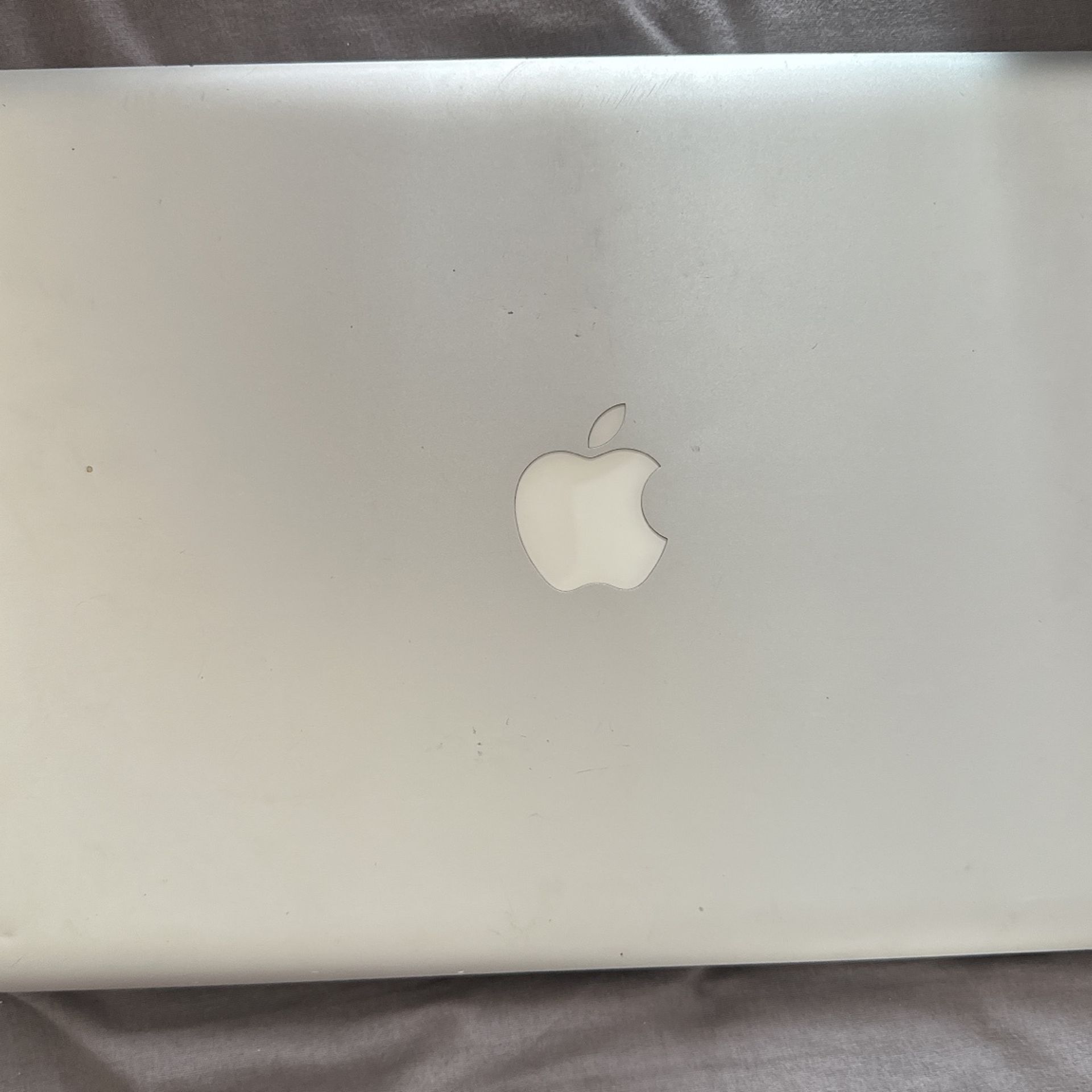 MacBook