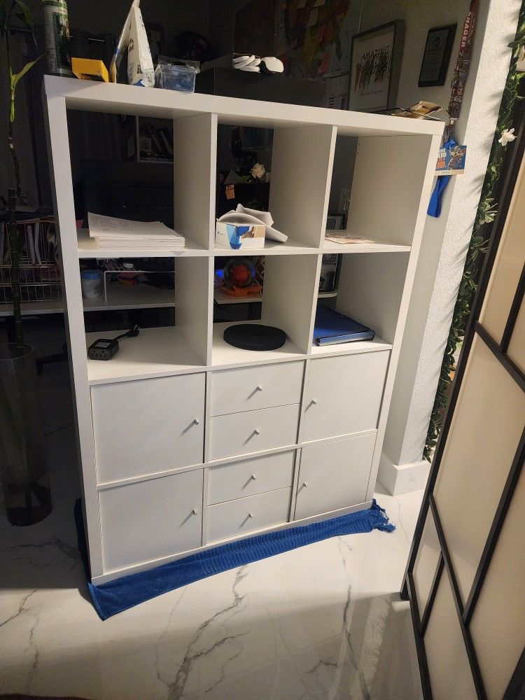 Ikea KALLAX Shelving Unit With 6 Inserts