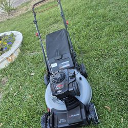 Murray 22in 140cc Self Propelled brand new nuevo