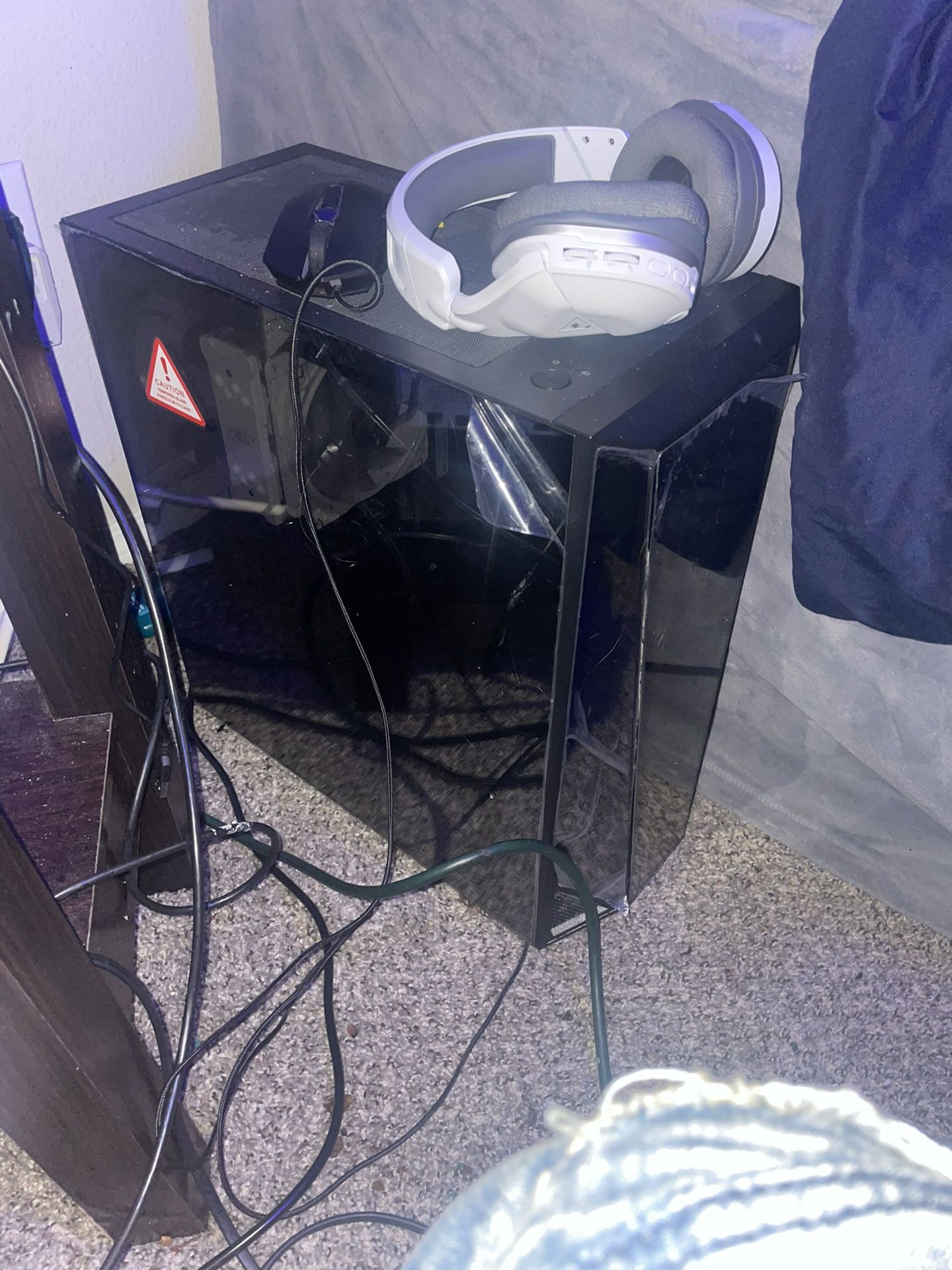 Pc For Sale Upgraded A While ago Don’t Ever Use It. Works Perfect. Comes With Keyboard And Mouse Obviously And Wireless Headset. Messed Up On Price.