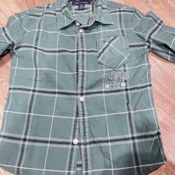 Tommy Hilfiger Boy Long Sleeve Green Shirt 4-5 Plaid Button Down