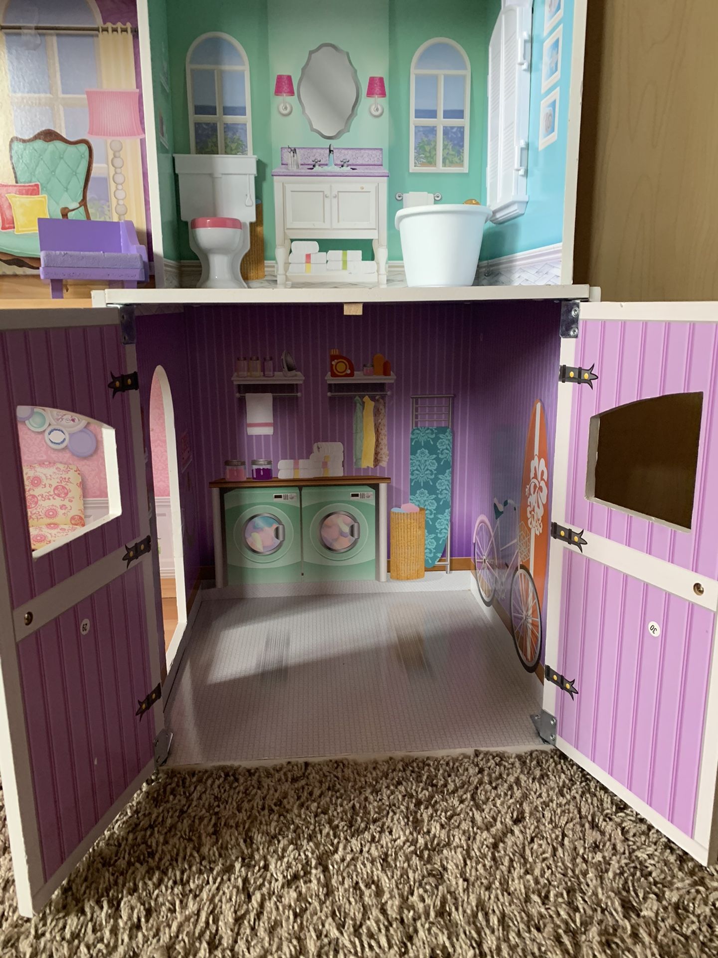 Dollhouse for 18” dolls for Sale in Bothell, WA - OfferUp