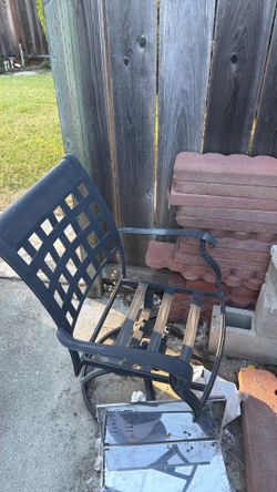 Free outdoor chair