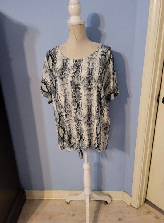 I Joah Large Womens Blouse
