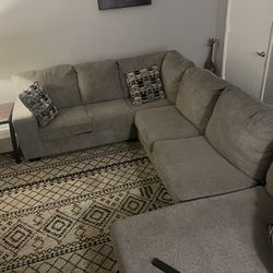Living Room Furniture / Bedroom Furniture 