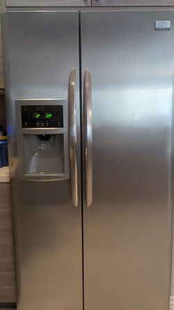 Frigidaire Gallery Counter-Depth Refrigerator