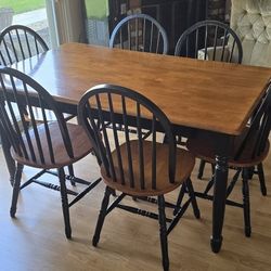 Dining Table & Chairs 
