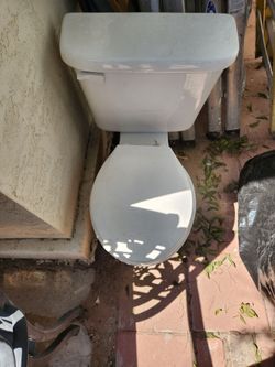 White round toilet