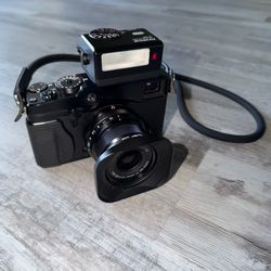 Fujifilm X-Pro1 + XF 23mm f/2 WR + EF-X20 Flash